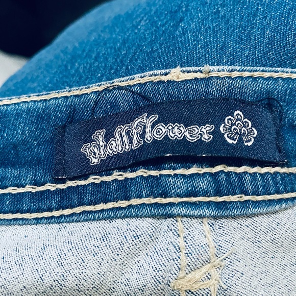 JEANS - 3 pairs for $35 (Mix & Match) - Picture 4 of 5